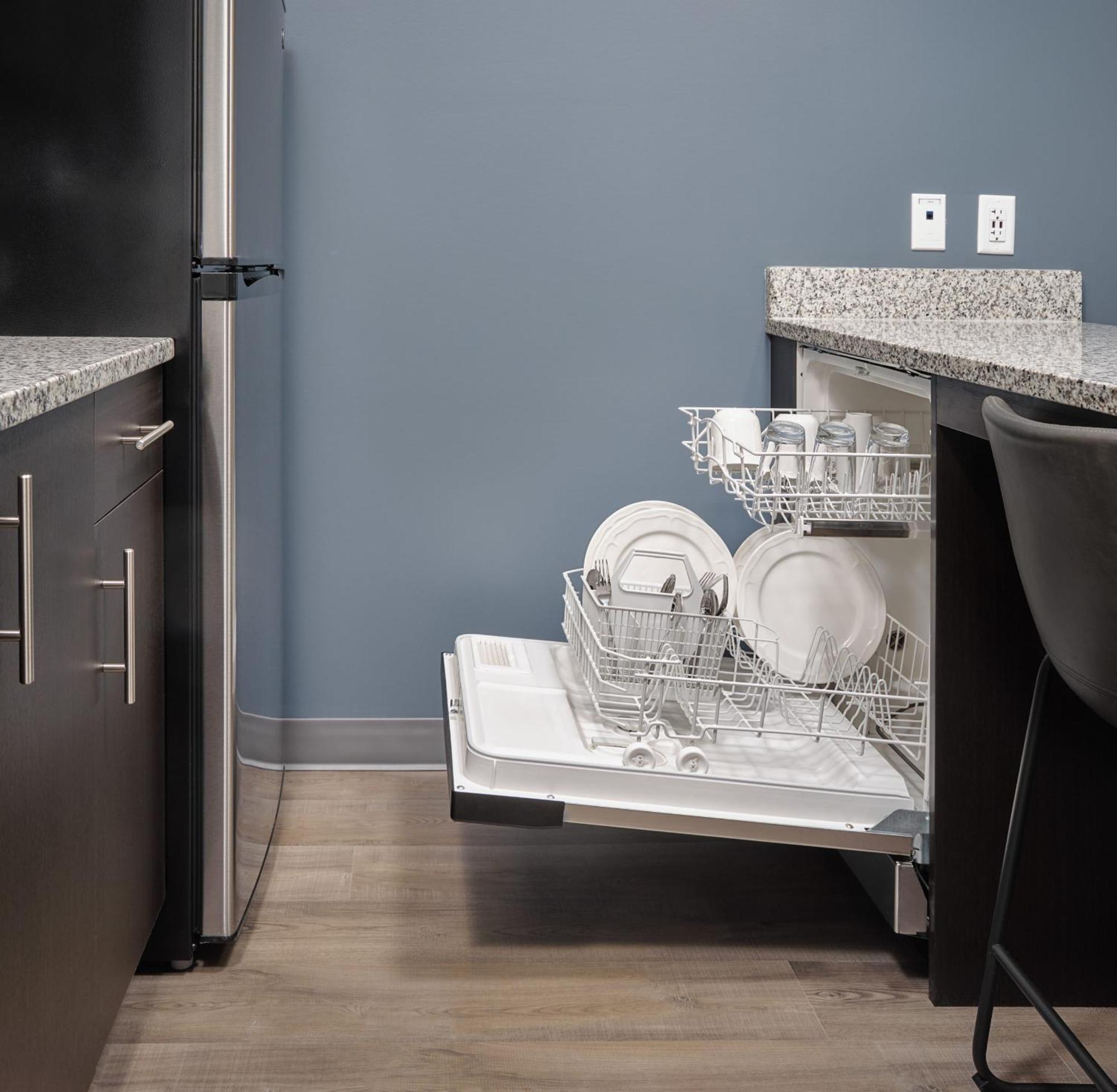 Stayapt Suites Greenville-Haywood Mall Esterno foto